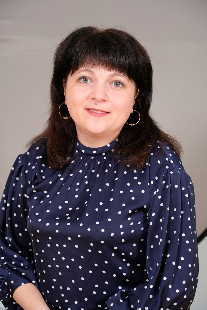 Воспитатель высшей категории Комаричева Елена Владимировна.